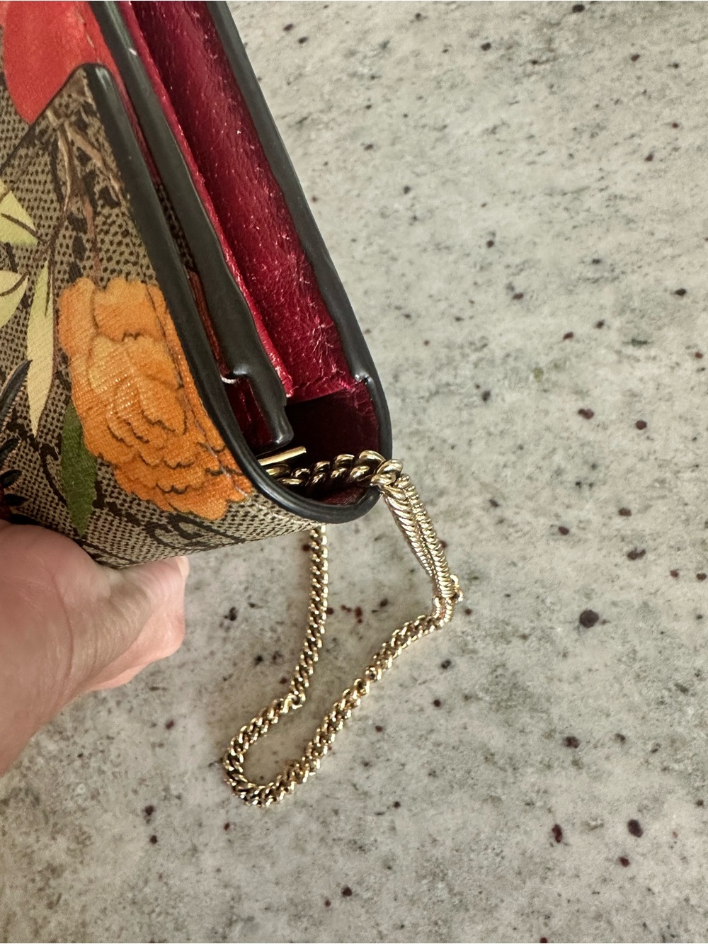 Gucci GG Supreme Floral-Print Flora Wallet on Chain, Authentic, No Callouts - Picture 5 of 9